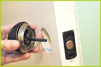 Expert Locksmith Services Jersey City, NJ 201-367-1921 - 12-changing-locks