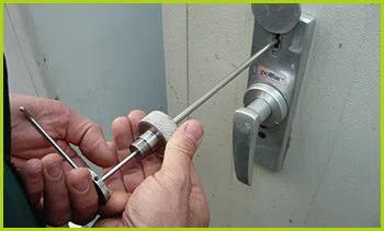 Expert Locksmith Services Jersey City, NJ 201-367-1921 Expert Locksmith Services Jersey City, NJ 201-367-1921 - 15-emergency-locksmiths